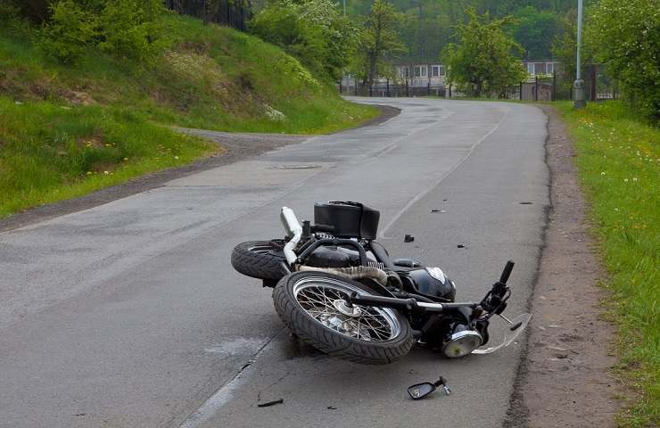 Rutigliano incidente moto morto ragazzo 22 anni