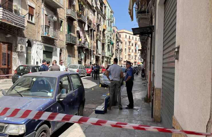 Palermo omicidio uomo ucciso colpi pistola lite