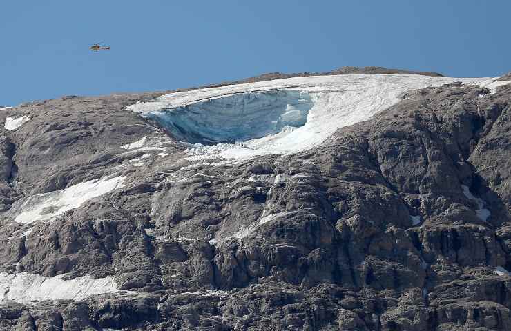 Marmolada valanga ghiaccio morti feriti