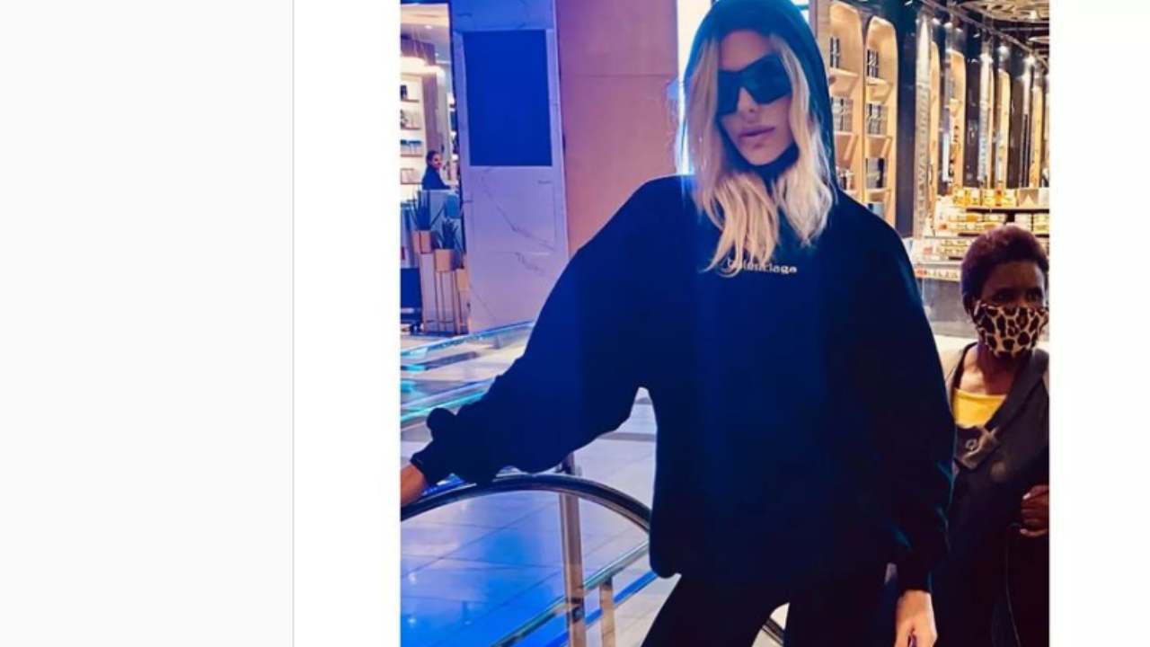 ilary blasi torna italia 