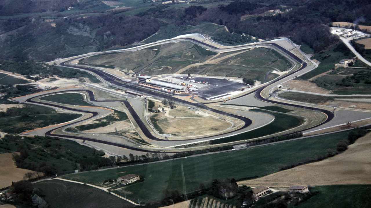 Mugello, incidente durante le prove libere in pista: morto un pilota 34enne